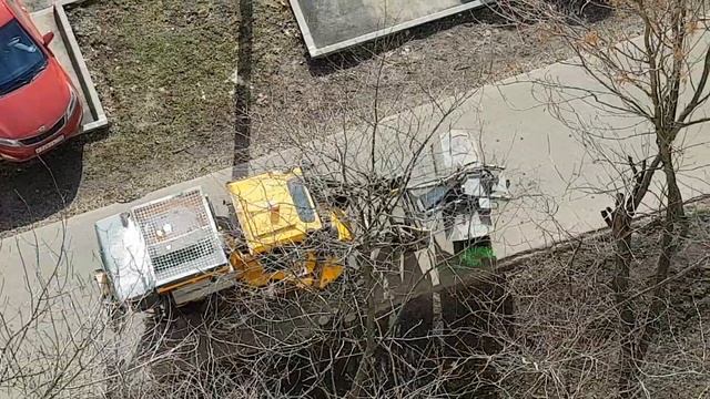 Снегоуборочная машина неизвестно чего чистит. смотреть онлайн