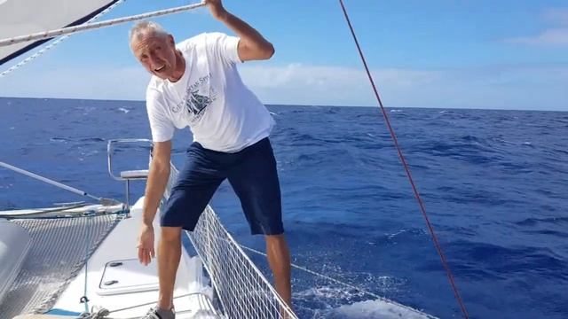 Эпизод 14. Переход через Атлантический океан на парусном катамаране Mahanga. смотреть онлайн