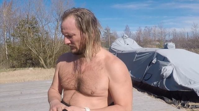 Как можно час откататься в воде +2 градуса и не замерзнуть. Несколько практичных советов. смотреть онлайн