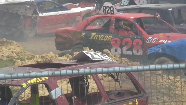 Smallfield - Bears Bash 2014 смотреть онлайн