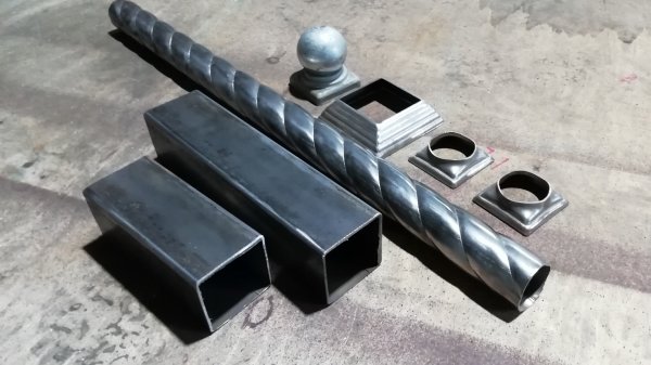 Как сделать столб для лестницы за 15 минут.