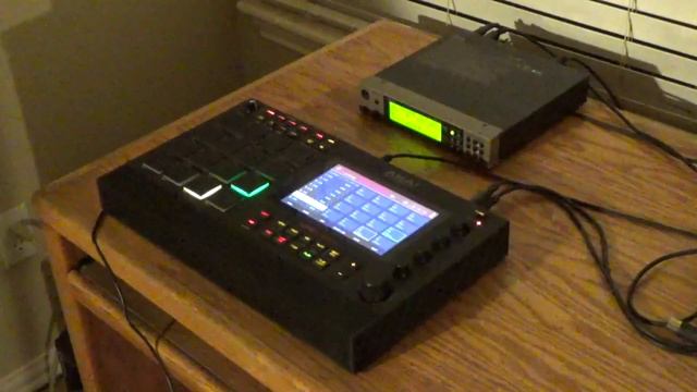 POOTIE AND THE DIGITAL SAX - Akai MPC Live II - Yamaha VL70-M смотреть онлайн