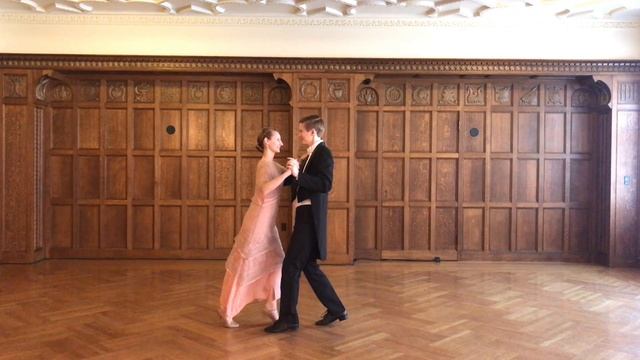 Early Tango - Corte A5 (Forward, Forward, Replace, Back) смотреть онлайн