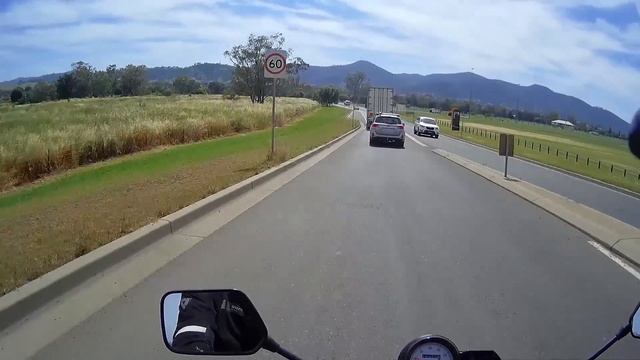 Honda VTR250 - On Some Quality Local Roads... смотреть онлайн