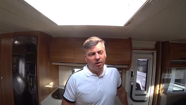 Семейный автономный караван  (прицеп-дача) 8 мест Fendt Saphir 650 SKM