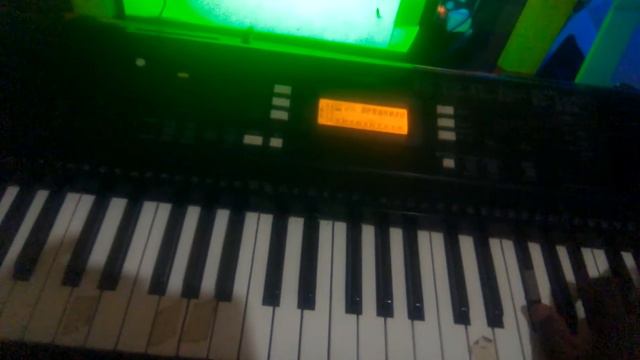 ONE HAND SIMPLE SOLO,PSR E343 смотреть онлайн