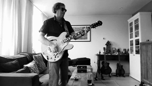 Epiphone Casino (2023) first try-out at home смотреть онлайн