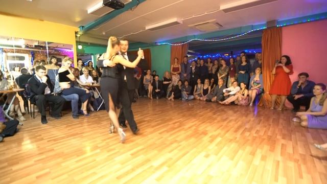 Шоу - Vera Gogoleva - Денис Козинов (Denis Kozinov) 2-3 смотреть онлайн