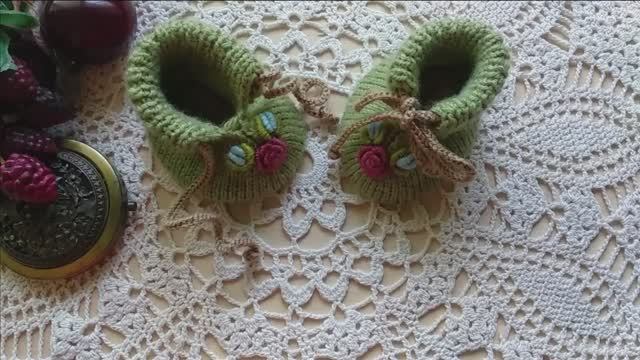 Вязание спицами - Башмачки для зайки в стиле Тильда. смотреть онлайн