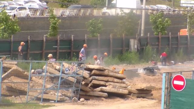 БОМБИЧЕСКИЙ?ЗАМЕС МЕЖДУ РАБОЧИМИ НА СТРОЙКЕ/ПРОЧИЕ НАЕЗДЫ/ЛЕТЕЛИ КАСКИ НАД ПАРИЖЕМ/ПАХНЕТ✈️КЕРОСИНО смотреть онлайн