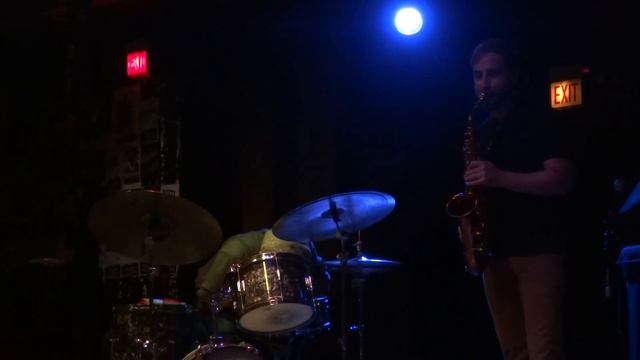 Nick Mazzarella & Frank Rosaly at the Empty Bottle 2-2 смотреть онлайн