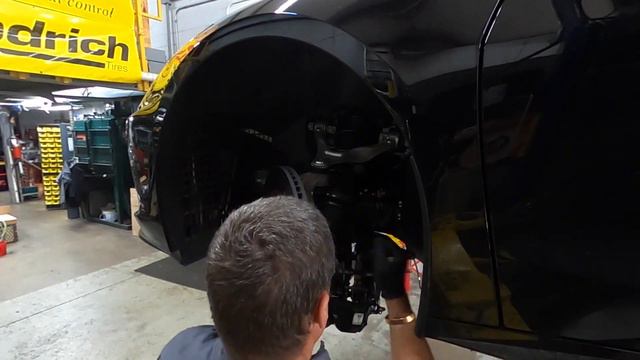 Brake Dust Damage on the C8 Corvette?! (Test Run for Brake Pads) смотреть онлайн