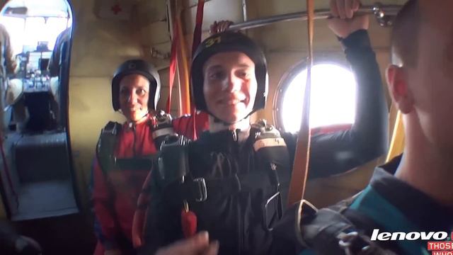 Прыжок с 1000 м static line Александр Журавель и Максим Гончарук. сентябрь 2015 г. смотреть онлайн