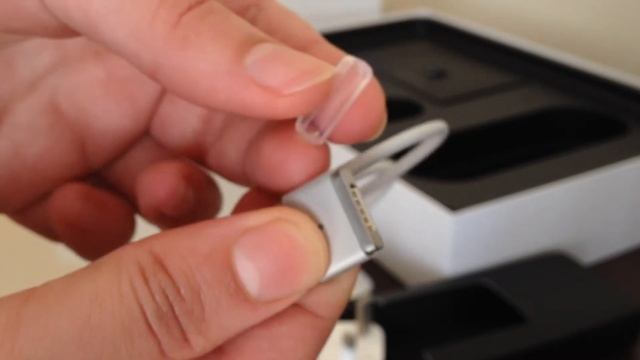 MACBOOK PRO RETINA 15-INCH: UNBOXING смотреть онлайн