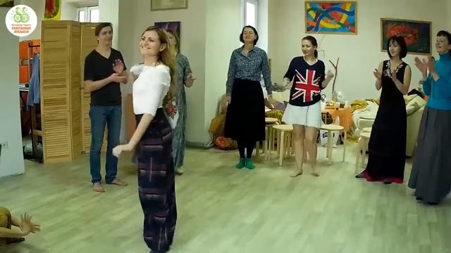 Слёт Создателей Счастливых Семей | Игра с платочком - Мастерская Радости СЧАСТЛИВЫЙ АПЕЛЬСИН смотреть онлайн