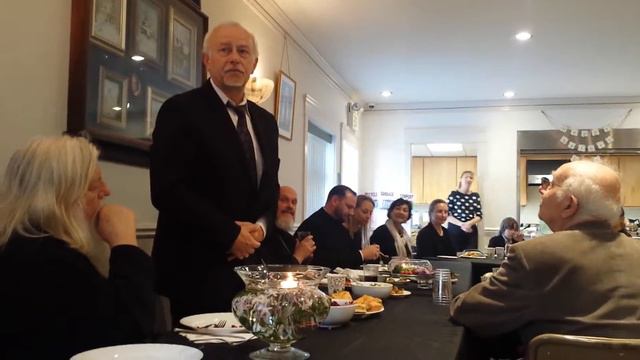 Владыко Феодосий и Андрей Руденко говорят после концерта в церкви смотреть онлайн