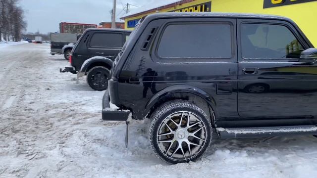 Lada NIVA R19 AMG  #nivaurban #niva #ниваурбан #ниватюнинг #mercedes #amg #литыедиски #колёса