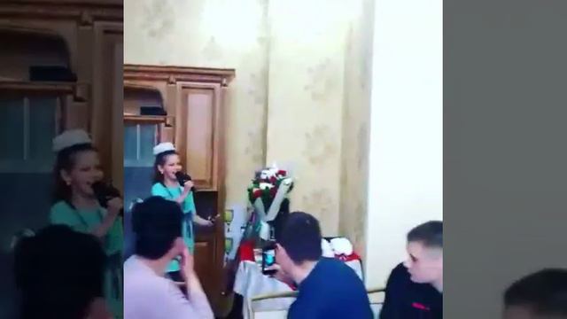 Пою песню бабуле на юбилей🤣🤗 смотреть онлайн
