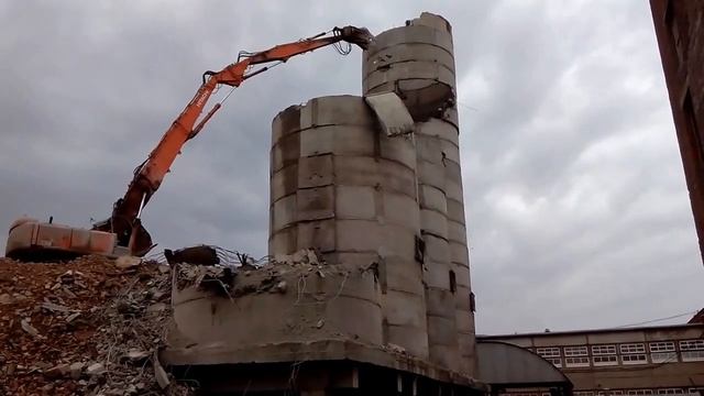 СтройЭкоИндустрия — Коломенский ЗЖБИ, силос: демонтаж вышки 1 смотреть онлайн