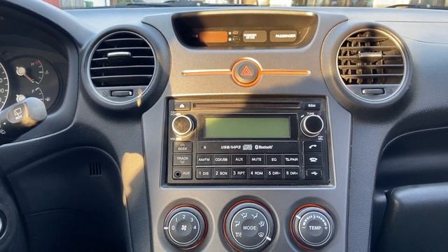 2010 Kia Rondo EX | Walk Around смотреть онлайн