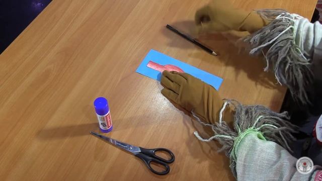 «Топ-5 новогодних украшений» – развлекательная программа из цикла «Агентство сказочных дел» смотреть онлайн