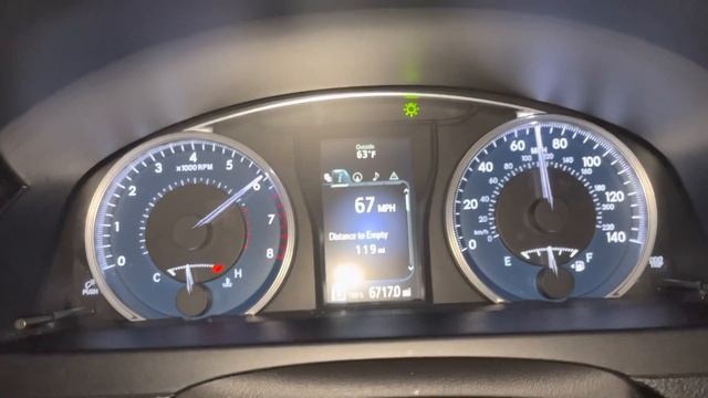 2016 Toyota Camry XLE V6 0-60 смотреть онлайн