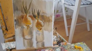 Этюд _Лучок на окне_.