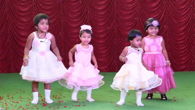 Johnny Johnny yes papa | Cute dance by little kids | Play group Kids | Annual day 2018 смотреть онлайн