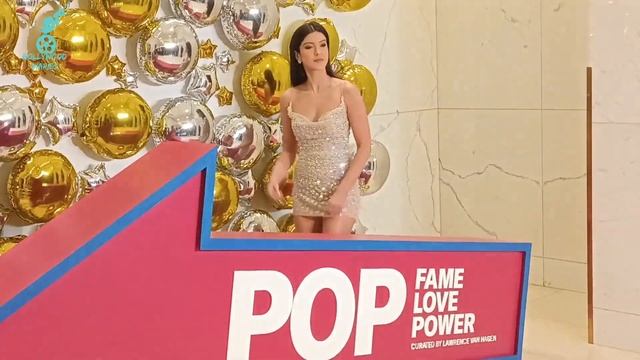 Shanaya Kapoor at the Isha Ambani's pop art event #shanayakapoor #ishaambani смотреть онлайн