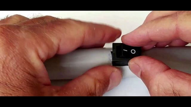 Как Сделать Фонарик из Трубы | Самодельный Ручной Фонарь #фонарик #самоделкисвоимируками смотреть онлайн