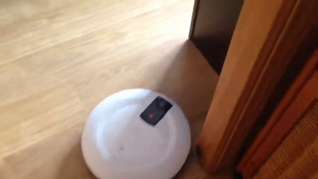LG HOM-bot VR5943L 035 смотреть онлайн