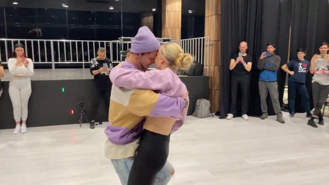 Janis & Zoé | Stiches by Shawn Mendes Bachata | Bachata Sensual | Couple Dance | Baile | Paartanz смотреть онлайн