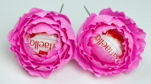 Розы из конфет раффаэлло. Цветы для букетов из конфет своими руками