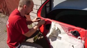 Как снять ручку стеклоподъемника и вытащить заднее стекло на Chevrolet Aveo T200