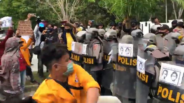 Asksi Bela kasus randi dan yusuf berakhir ricuh смотреть онлайн