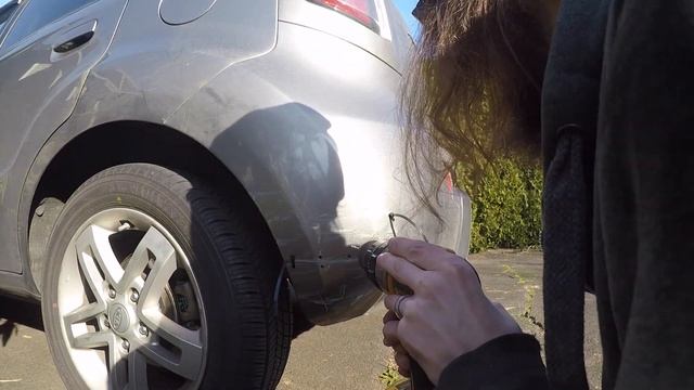 Drift Stitching My Kia Soul's Rear Bumper!! смотреть онлайн