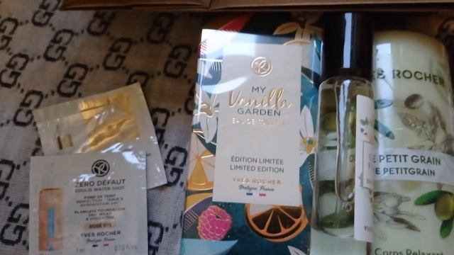 Заказ с сайта Ив Роше+4 шикарных подарка за заказ!