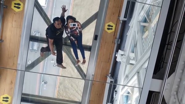 London Tower Bridge, History of building the bridge, a day tour in London, how the engines operate