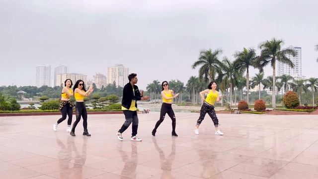 Becky G - Bella Ciao Zumba By ZinGourav смотреть онлайн