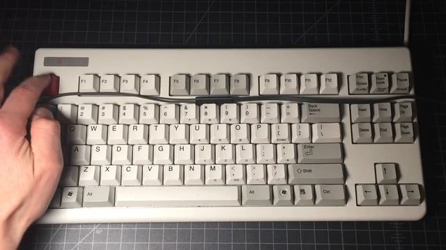 Realforce 87U Tenkeyless 55g keyboard typing test (what a Topre sounds like) смотреть онлайн
