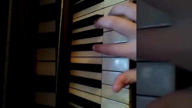 How to play the Skyrim theme song on the piano смотреть онлайн