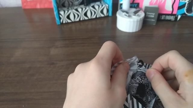Кукла LOL OMG Groovy Baby смотреть онлайн