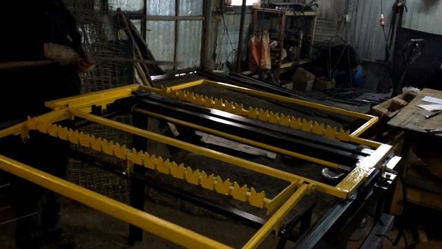 Станок для производства (в две линии) кладочной сетки Арго-3 со столом подачи