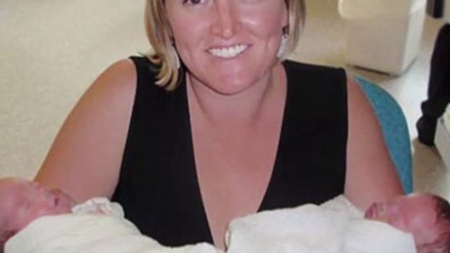 Родителям дали подержать малыша, который не выжил после родов.   То, что произошло дальше, поражает