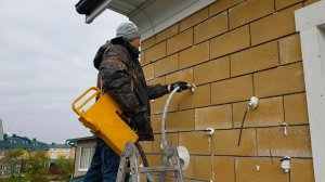 Утепление стен с пенопластом жидким заливным утеплителем "Пеноизол"