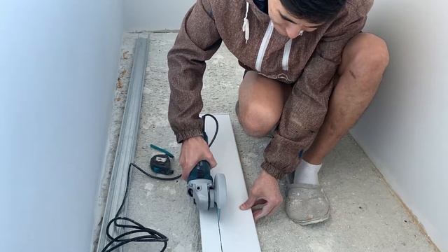 Установка подоконника | Монтаж пвх подоконника смотреть онлайн