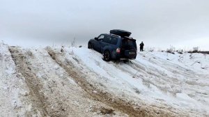 Toyota Prado 150 VS Mitsubishi Pajero 4. Снежные подъемы. Работа системы crawl control Prado 150.