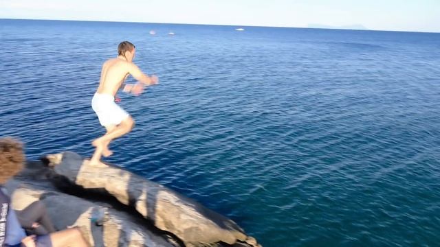 МАЛАВИ, беднейшая страна Африки. Пикник на острове, на озере Малави. смотреть онлайн