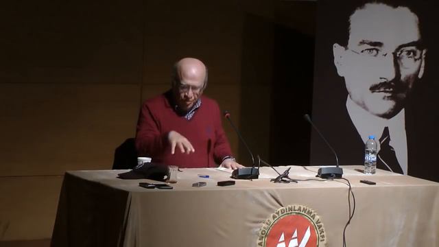 Ahmet Arslan : İbn Rüşd ve Aziz Thomas'ta Akıl ve İman Sorunu смотреть онлайн