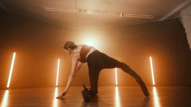 STRIP || Нина Мошкина || Танцевальная студия ДОМ смотреть онлайн